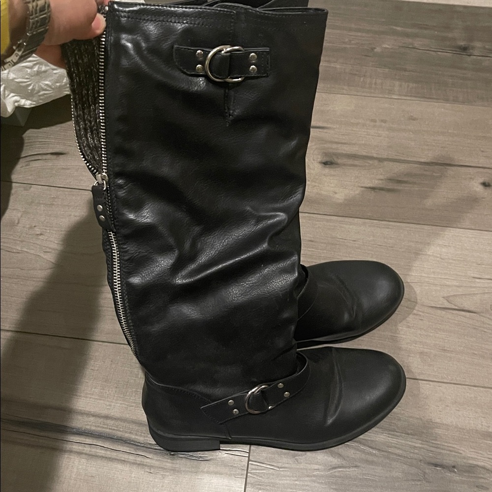Black Leather Buckle Boots